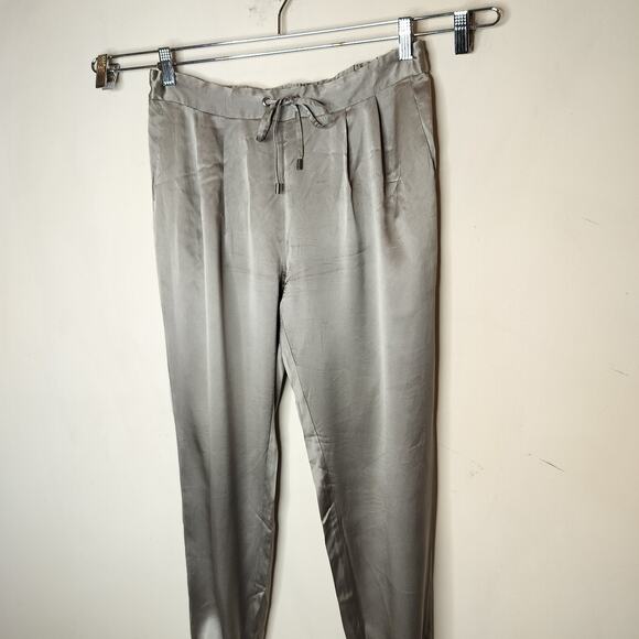 Eileen Fisher Silk Jogger Pants Drawstring + Pleated - Picture 4 of 10